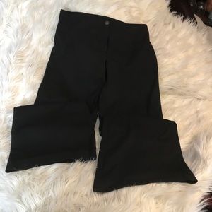 H&M black pants size 6. Straight leg, boot cut